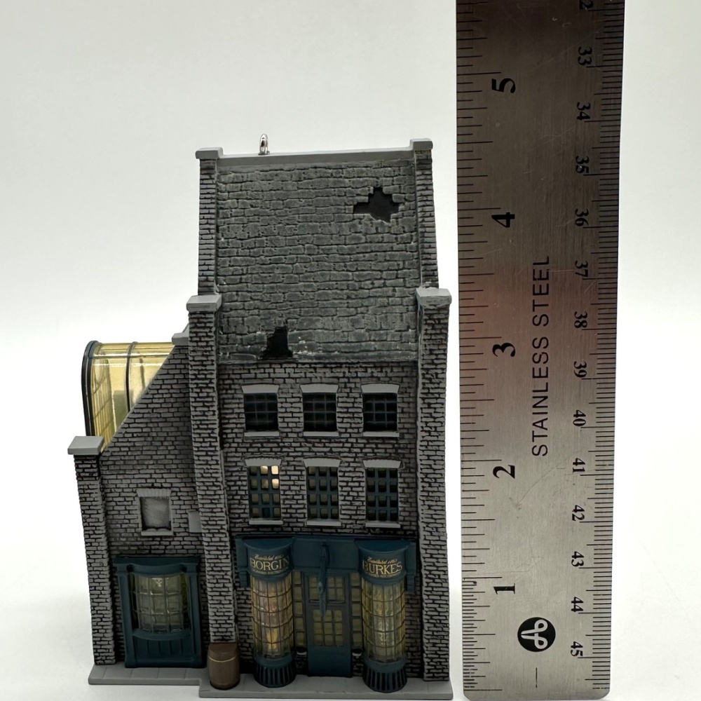 2022 Hallmark BORGIN and BURKES Harry Potter Keepsake Christmas Ornament - Picture 8 of 10